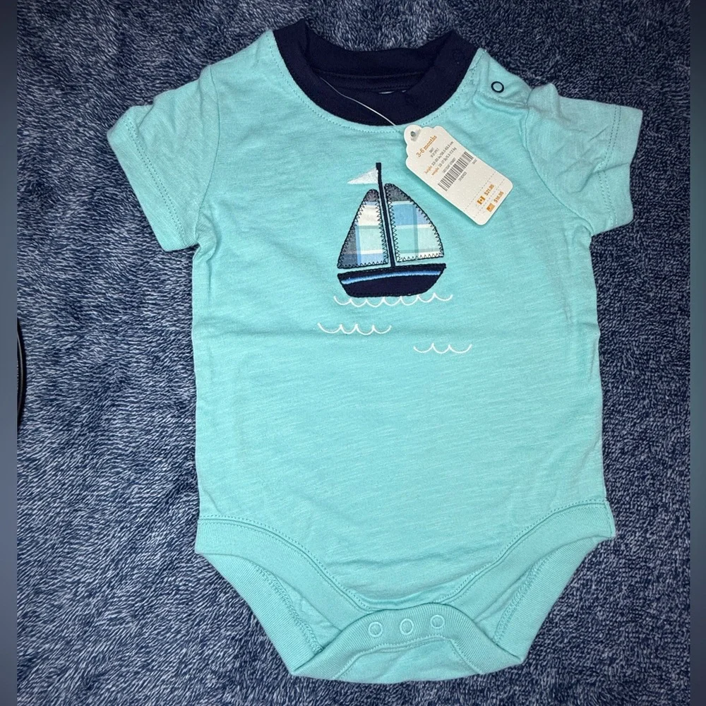 NWT Gymboree Baby Sailboat Bodysuit & Plaid Shorts Set.